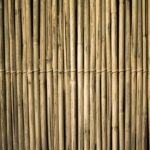 Hoe hang je een bamboe rolgordijn op in het kozijn?